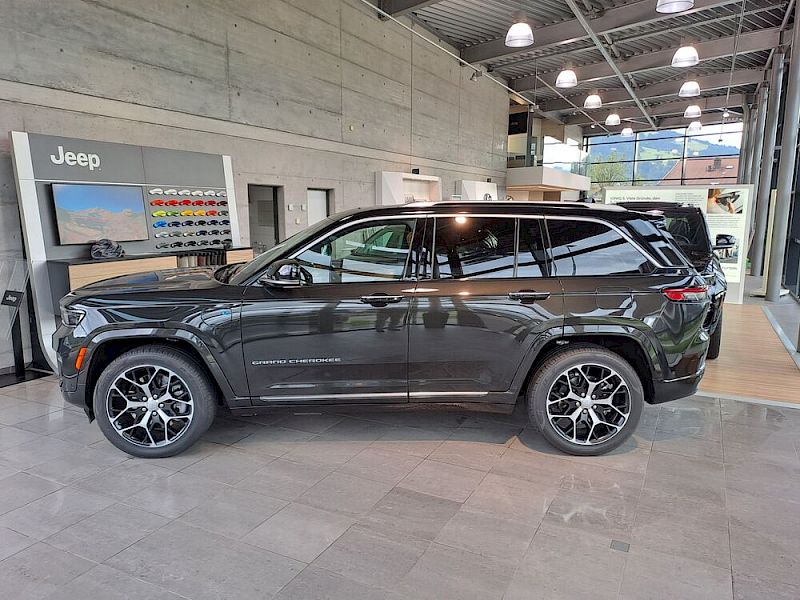 Jeep Grand Cherokee Summit Reserve Plug-In-Hybrid 4Xe