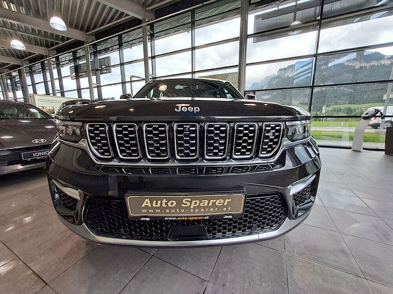 Jeep Grand Cherokee Summit Reserve Plug-In-Hybrid 4Xe