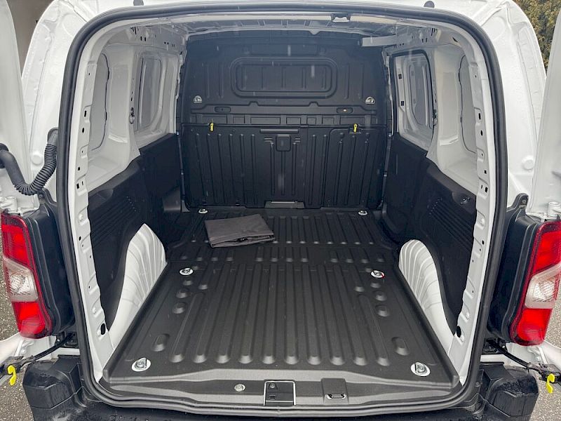 Opel Combo Cargo M Elektro 50kWh erh.Nutzlast