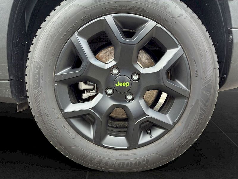 Jeep Avenger 4XE Upland
