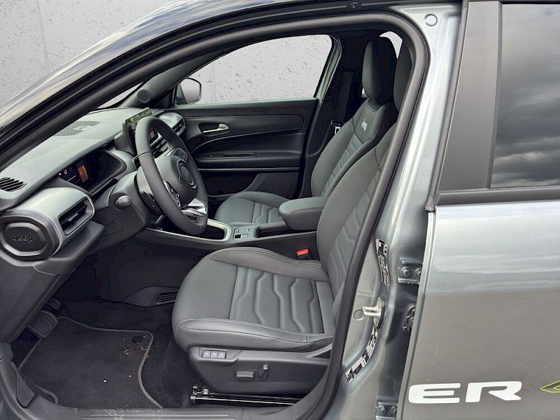 Jeep Avenger 4XE Upland