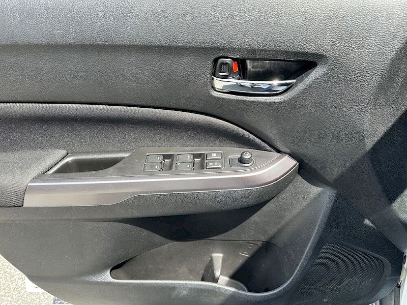 Suzuki Vitara 1,0 DITC ALLGRIP shine *Anhängerkupplung*