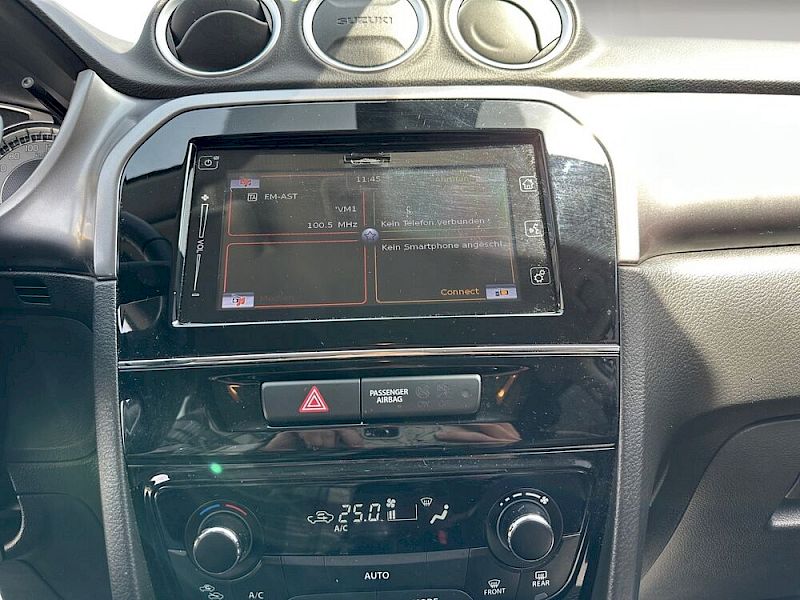 Suzuki Vitara 1,0 DITC ALLGRIP shine *Anhängerkupplung*
