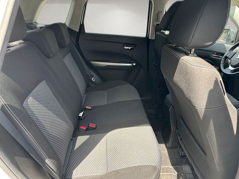Suzuki Vitara 1,0 DITC ALLGRIP shine *Anhängerkupplung*