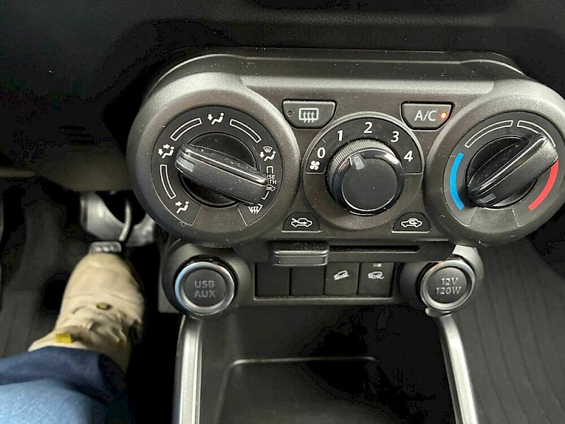 Suzuki Ignis Shine Allgrip Hybrid