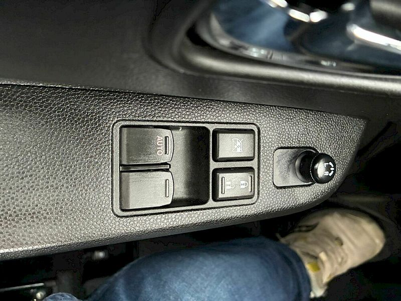 Suzuki Ignis Shine Allgrip Hybrid