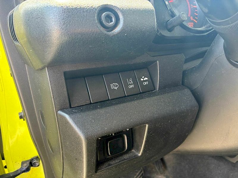 Suzuki Jimny Flash 4 SITZER Automatik!!!!