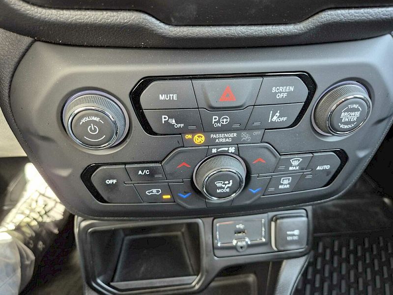 Jeep Renegade 1.5 Multiair T4 FWD DCT7 e-Hybrid Altitud