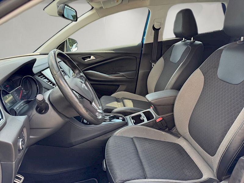 Opel Grandland X 1,2 Ultimate / 8-fach Bereifung