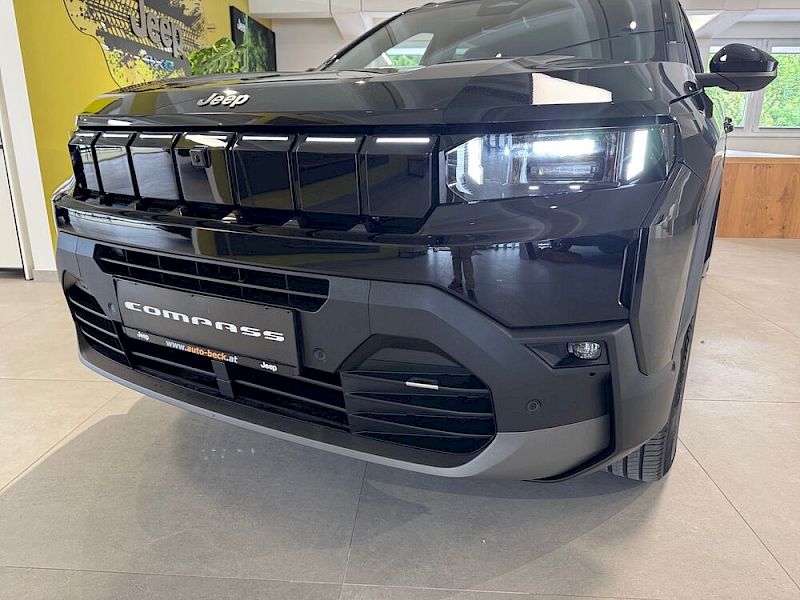Jeep Compass 1.2 eDCT First Edition