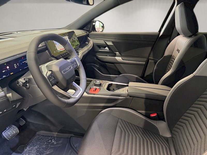 Jeep Compass 1.2 eDCT First Edition